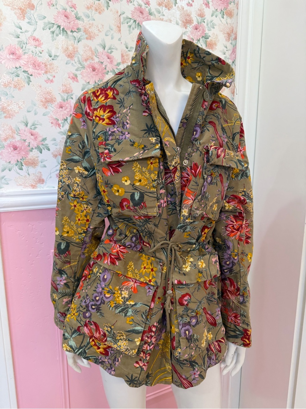 M/L Floral Utility Jacket - Olive Floral